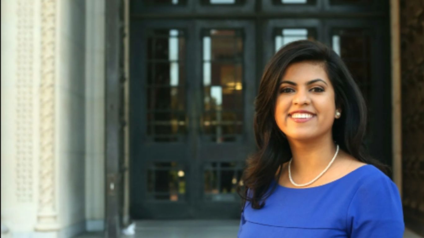 Washington DC Mayor Election: कौन हैं रिनी संपत? जो अमेरिका में मेयर पद की पहली दक्षिण एशियाई दावेदार बनकर उभरीं