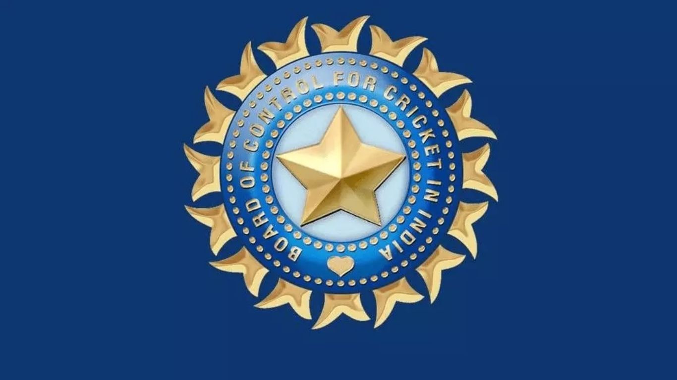 IPL 2026 New Rule Change:  IPL में कसा शिकंजा, तय खिलाडी ही पिला सकेंगे पानी