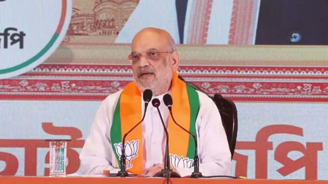 BJP West Bengal Manifesto Release: बंगाल में भाजपा का 6 मोर्चों पर वोट युद्ध