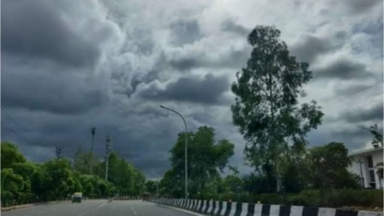 भारत में मौसम का बड़ा उलटफेर, कहीं धूप का कहर, कहीं बादलों का असर; जानिये अपने शहर का हाल
