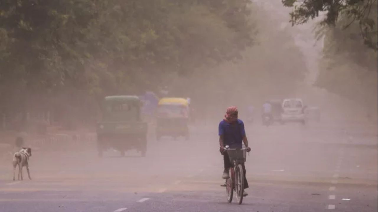 Weather News: मौसम का बदला मिजाज, कई राज्यों में तापमान में उछाल; जानिये अपने शहर के वेदर का हाल
