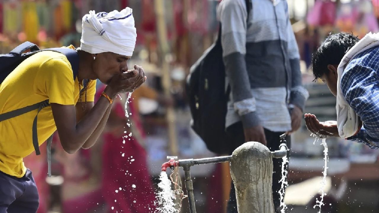 गर्मी ने तोड़े रिकॉर्ड! 40°C के पार पहुंचा तापमान, मौसम विभाग का बड़ा अलर्ट