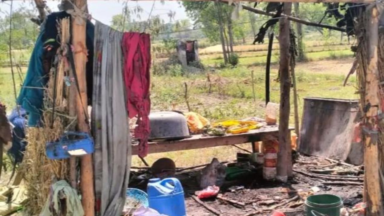 बाराबंकी में आग का कहर, कुछ ही मिनटों फूंक गए आशियानें