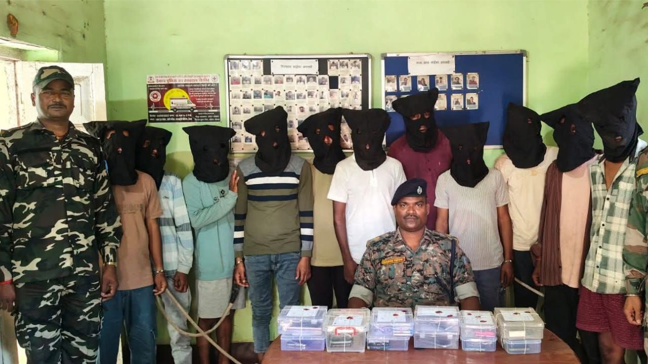 देवघर में अफसर बनकर ठगी करने वाले दबोचे गए