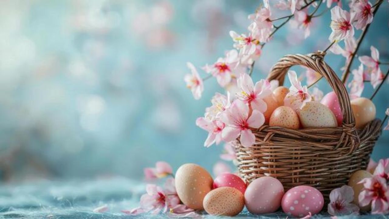 ईस्टर हर साल अलग-अलग तारीख को मनाया जाता है, जो कई लोगों के लिए उत्सुकता का विषय होता है। दरअसल, ईस्टर की तारीख वसंत विषुव (Spring Equinox) के बाद आने वाली पहली पूर्णिमा के आधार पर तय की जाती है। इसके बाद आने वाले रविवार को ईस्टर मनाया जाता है। 2026 में वसंत ऋतु की पहली पूर्णिमा 2 अप्रैल को पड़ रही है, इसलिए 5 अप्रैल को ईस्टर संडे मनाया जाएगा। (Img: Google)