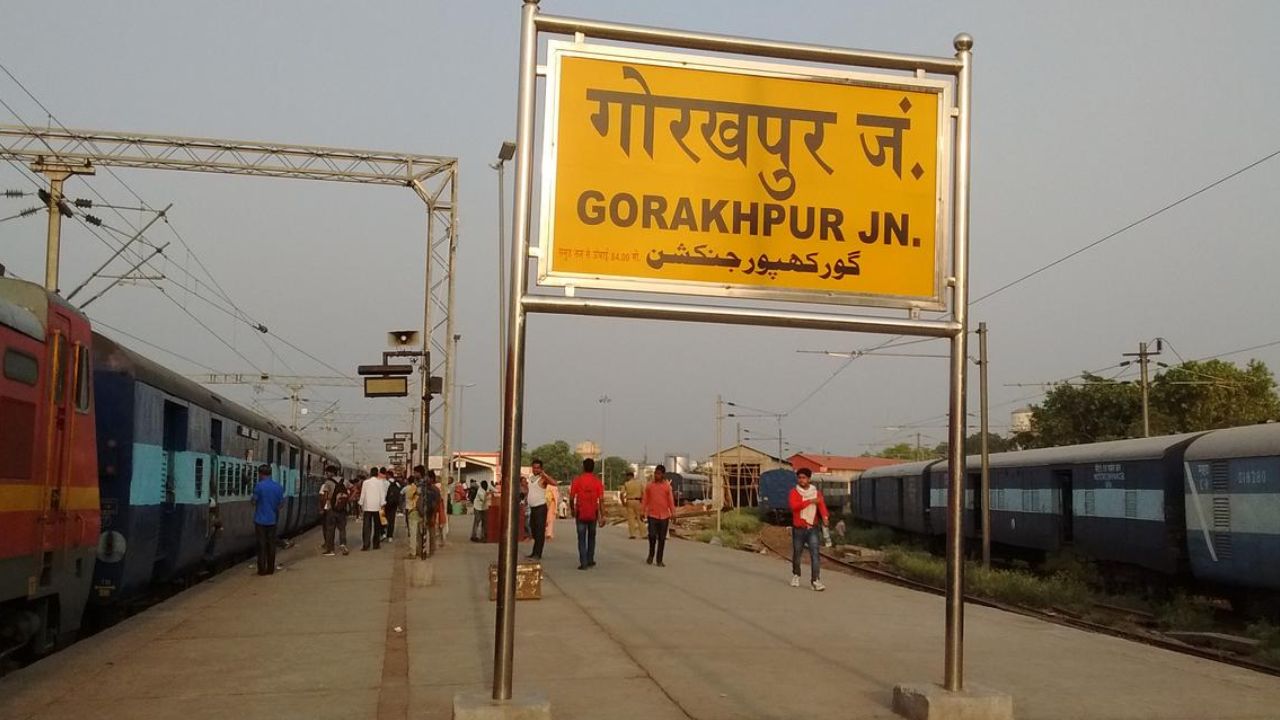 गोरखपुर में अवैध कब्जाधारियों पर कसा शिकंजा, 18 डिसमिल जमीन खाली