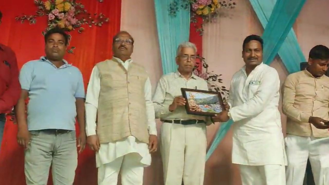 हनुमान जयंती पर सिसवा में भव्य मंदिर का लोकार्पण, पूर्व मंत्री सुशील कुमार टिबड़ेवाल बोले-ऐसे आयोजन भाईचारे को देते हैं मजबूती