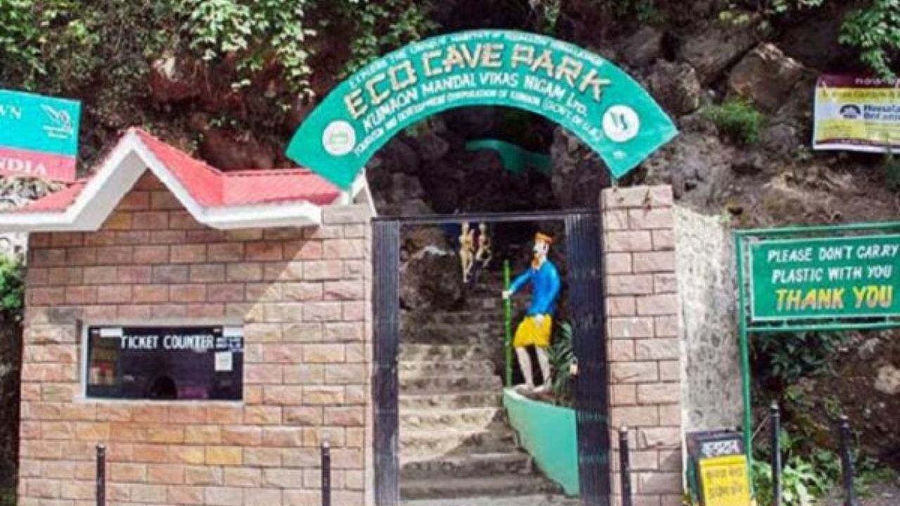 नैनीताल की इन रहस्यमयी गुफाओं में छिपा है अनोखा रोमांच, अंदर जाते ही बदल जाता है पूरा अनुभव!