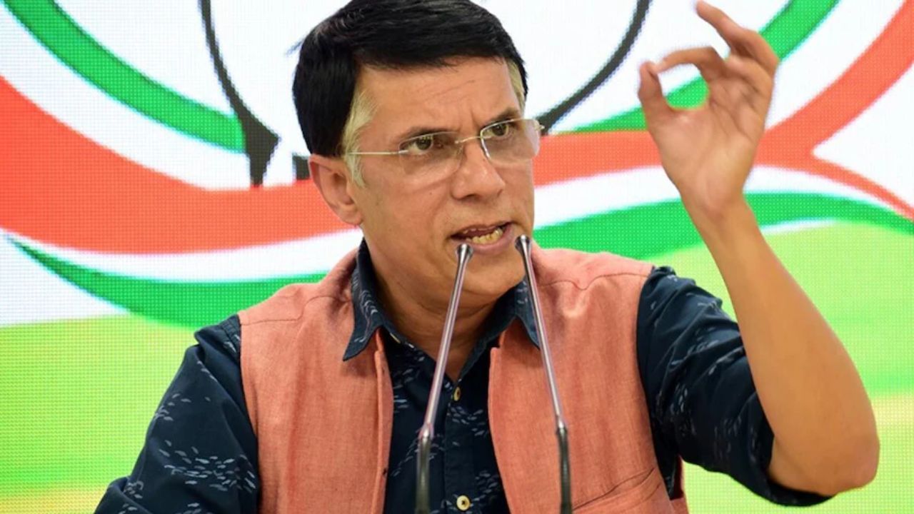 सुबह-सुबह दरवाजे पर पुलिस! पवन खेड़ा के घर क्या हुआ ऐसा, जिसने बढ़ा दी सियासी हलचल?