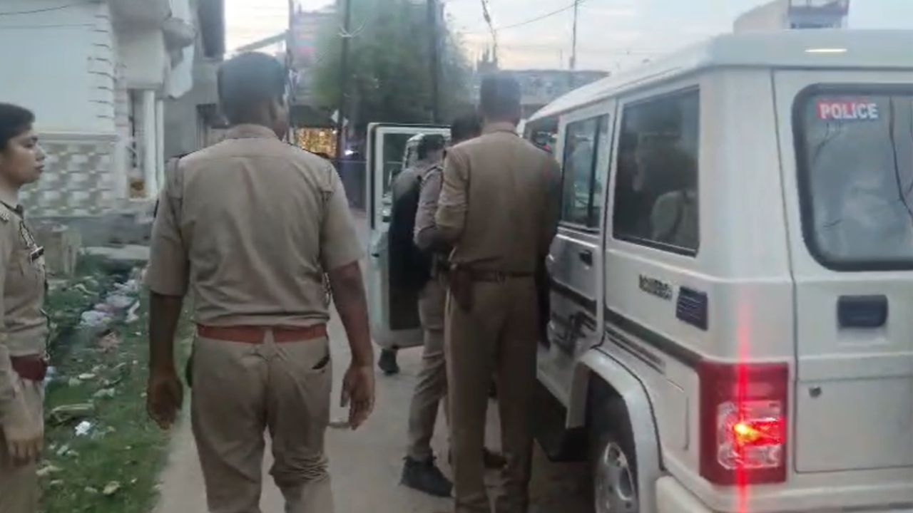 फतेहपुर में मैरिज वेबसाइट के नाम पर ठगी का बड़ा गैंग पकड़ा, ऐसे चला रहा था रैकेट