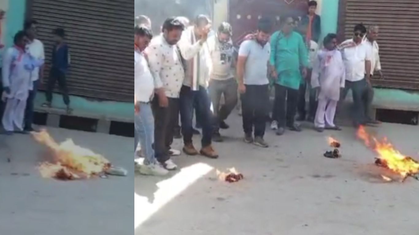 मैनपुरी में हिमंत बिस्वा सरमा के बयान पर सियासत, कांग्रेस ने पुतला फूंका