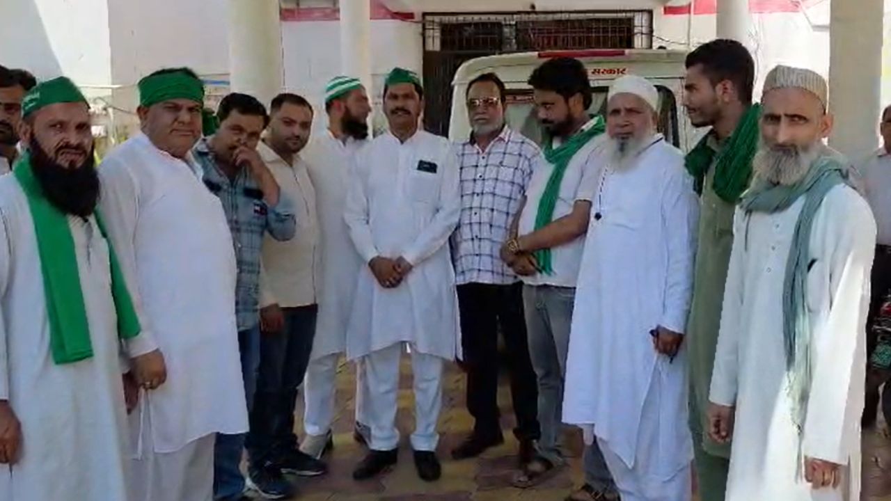 मुजफ्फरनगर के प्राइवेट स्कूलों में किताबों का महंगा खेल, अभिभावकों का गुस्सा फूटा, जानिए क्या बोले