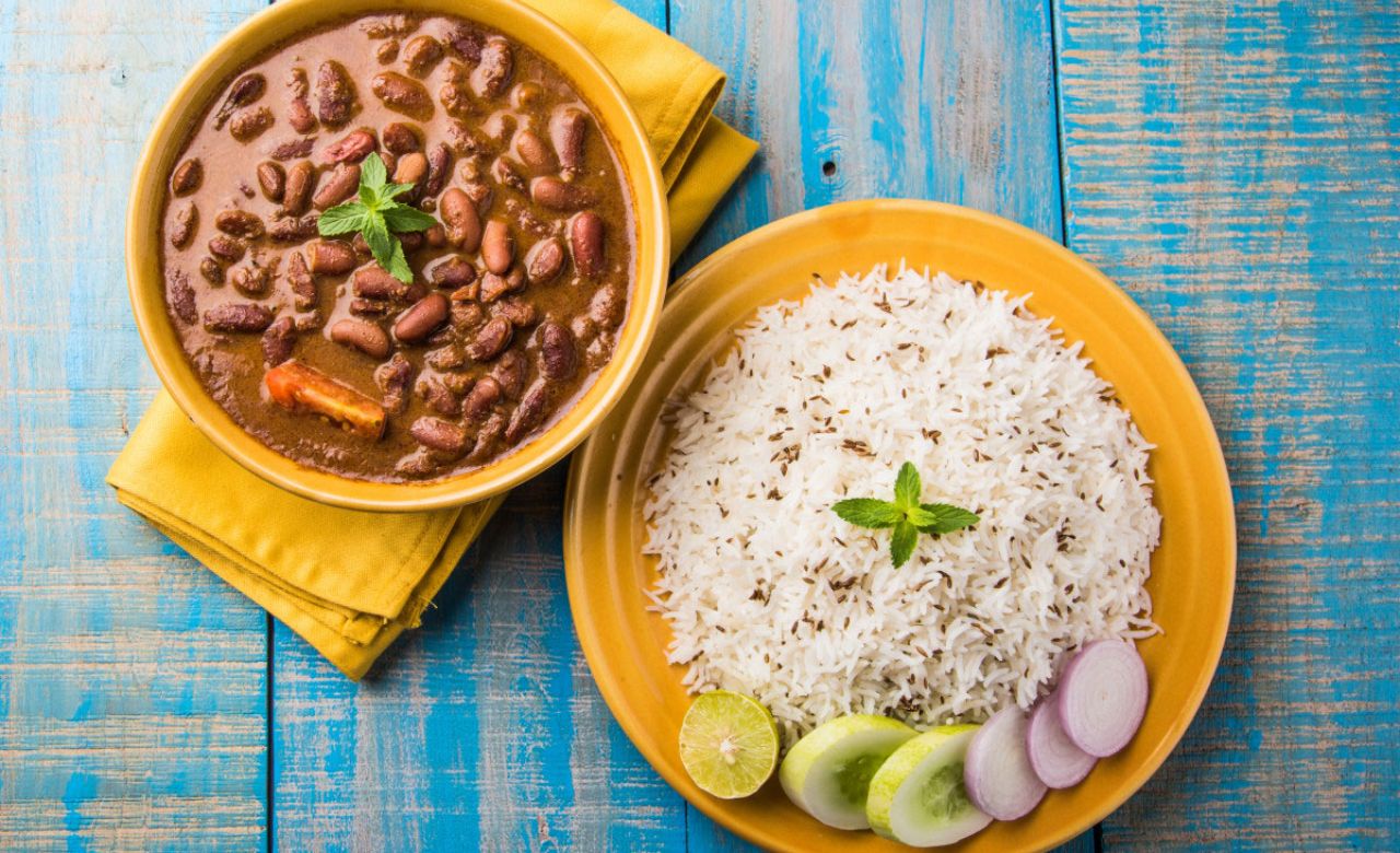 साधारण थाली का कमाल! राजमा-चावल ने विदेशी डिशेज को पछाड़कर दुनिया में बनाई अपनी पहचान