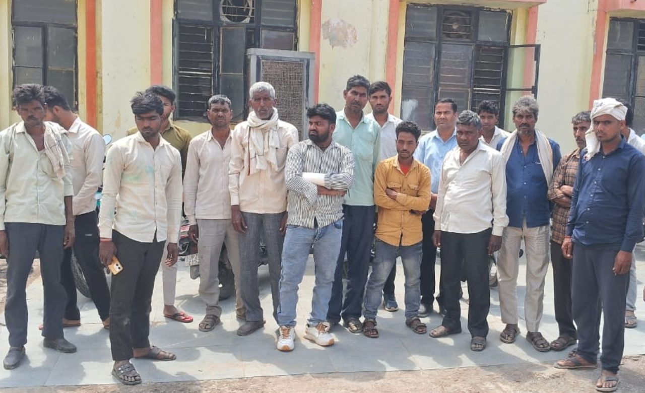 रात में खेत की रखवाली कर रहा था किसान, सुबह हुआ कुछ ऐसा, ग्रामीणों ने कहा- अब अंतिम संस्कार कर दो