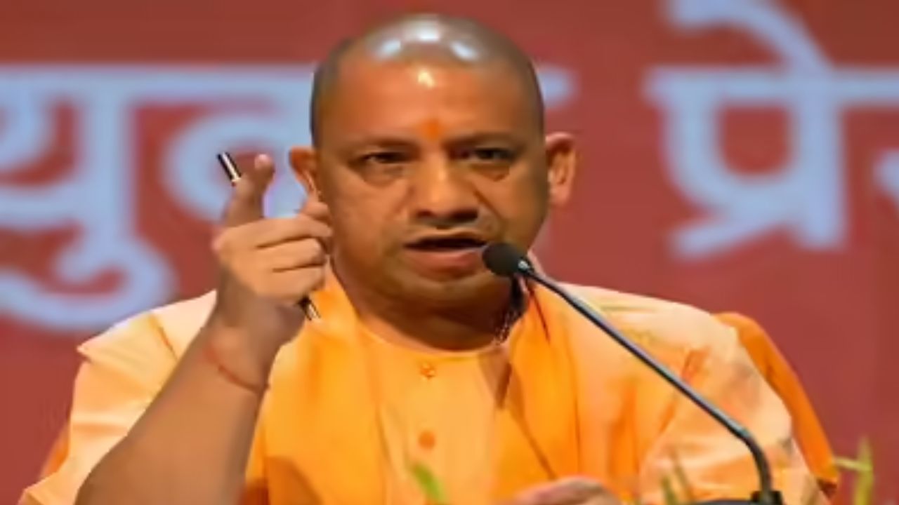 UP News: सीएम की प्रथामिकता में शामिल कार्यों में बड़ी लापरवाही, 12 सचिव को नोटिस