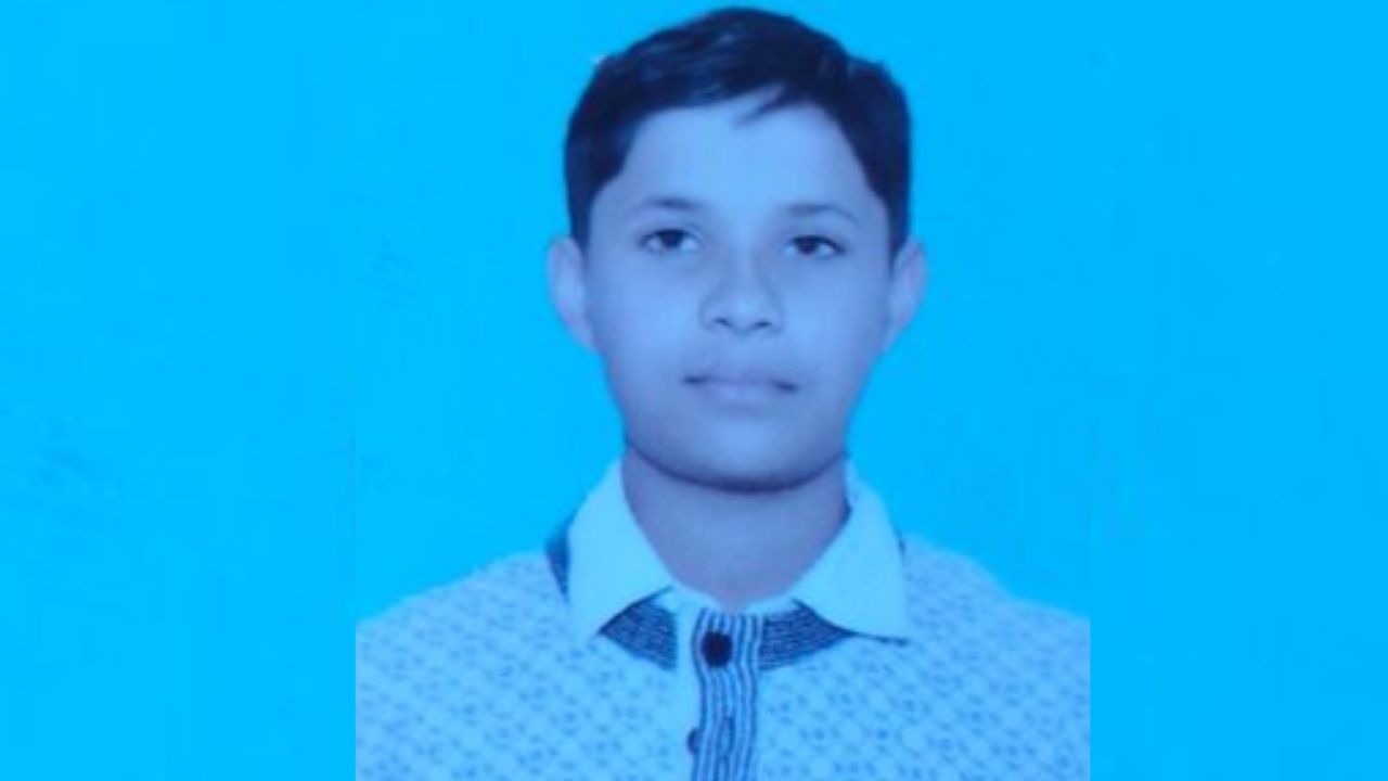 गोरखपुर का गौरव: खजनी के छात्र ने रचा इतिहास, हाईस्कूल में 94.5% अंक हासिल