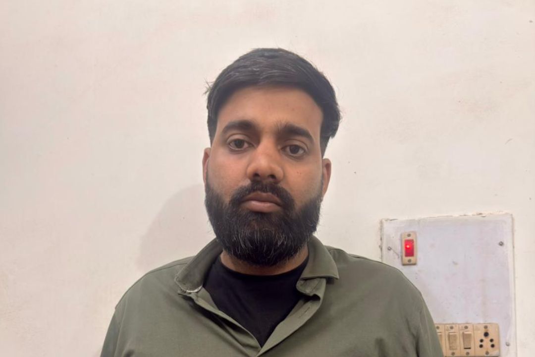 अवैध चाईनीज लोनिंग ऐप से बेरोजगारों को ठगने वाला धराया