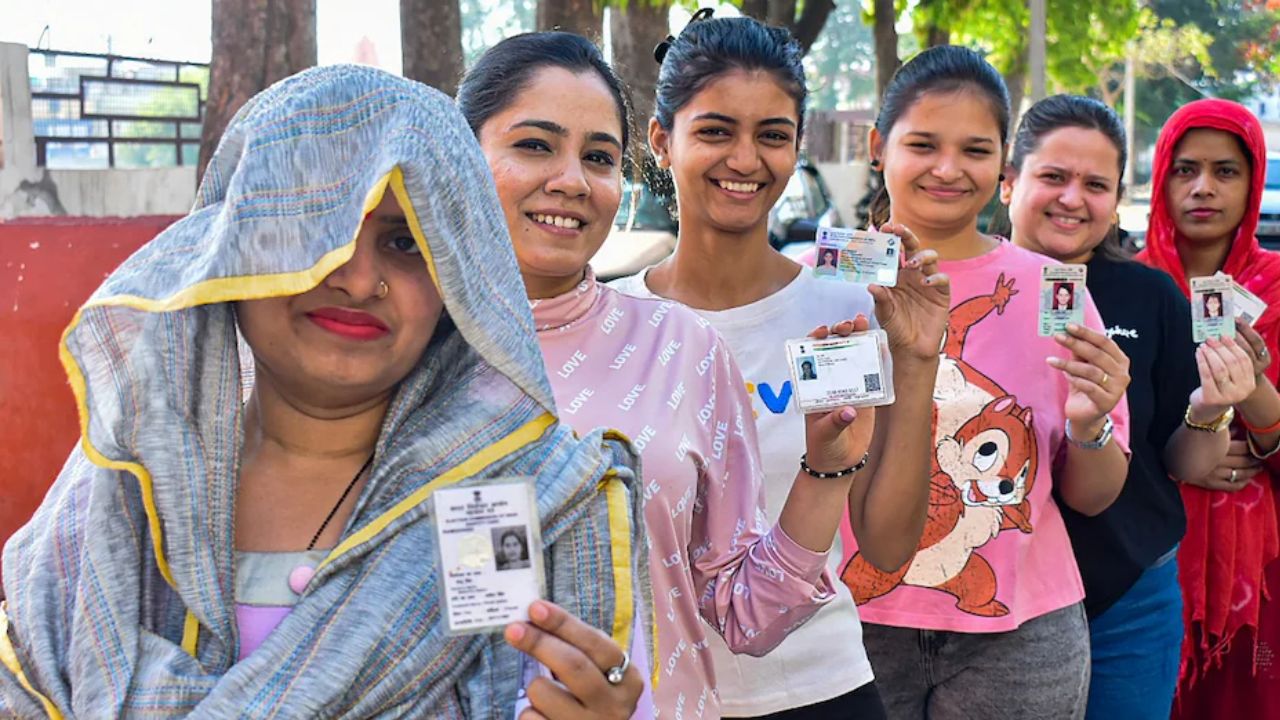 असम, केरल और पुडुचेरी में किसकी बनेगी सरकार? कुछ ही घंटों में वोटिंग शुरू, जानें कितने उम्मीदवारों की किस्मत दांव पर?