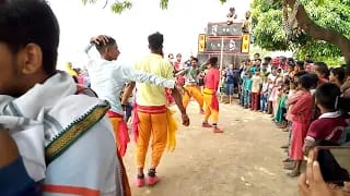 Maharajganj: वीडियो शूटिंग बनी झगड़े की वजह, फरूआही नाच में जमकर मारपीट