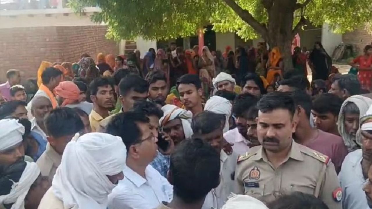 आगरा में एचटी लाइन ने ली युवक की जान, छत पर काम करते वक्त हुआ दर्दनाक हादसा, बहन भी झुलसी