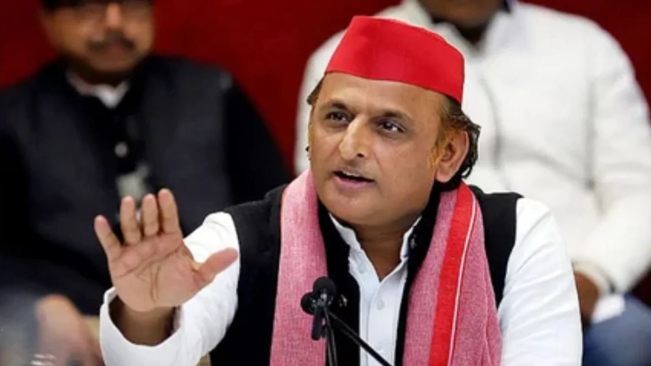 NEET UG रद्द होने पर अखिलेश यादव का सरकार पर तीखा वार, बोले-क्या गारंटी दोबारा परीक्षा सुरक्षित होगी?