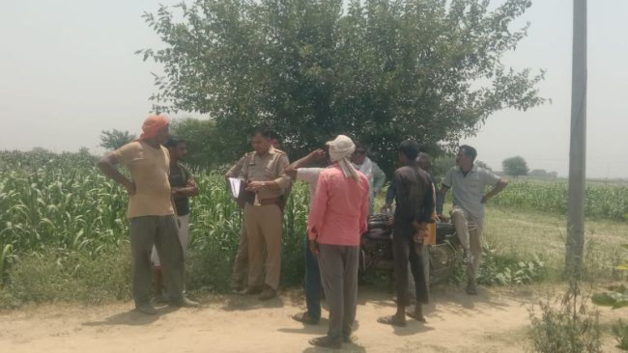 अलीगढ़ में दिनदहाड़े लूट से दहशत, बाइक सवार बदमाशों ने 9 महिलाओं को बनाया निशाना