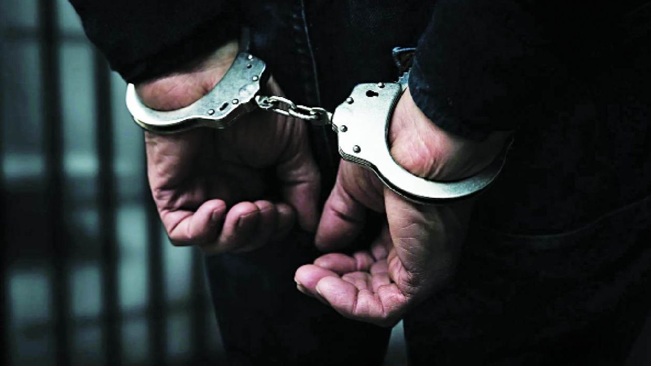 UP News: स्कूल बस के टूटे फर्श ने ली मासूम की जान, तीन महीने बाद फरार Principal गिरफ्तार