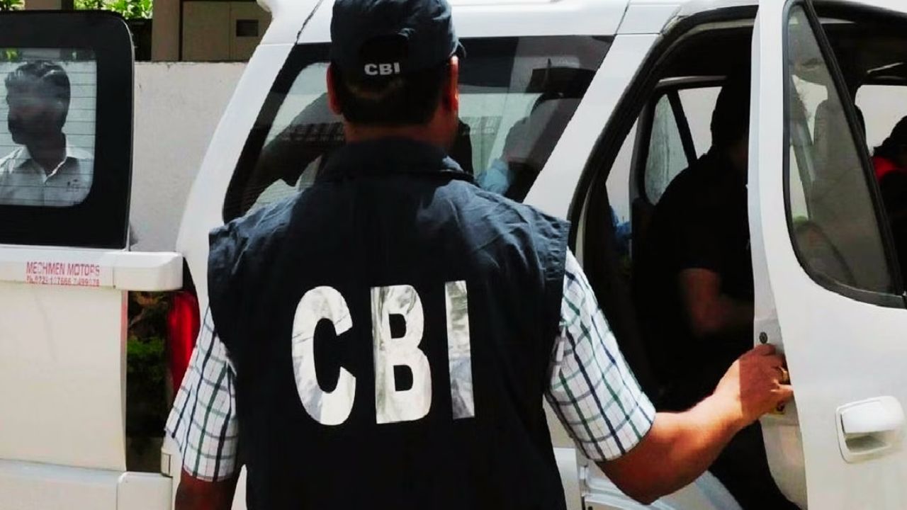 सेना के टेंडर दिलाने के नाम पर खेल! कानपुर के रक्षा कारोबारी के ठिकानों पर सीबीआई का छापा