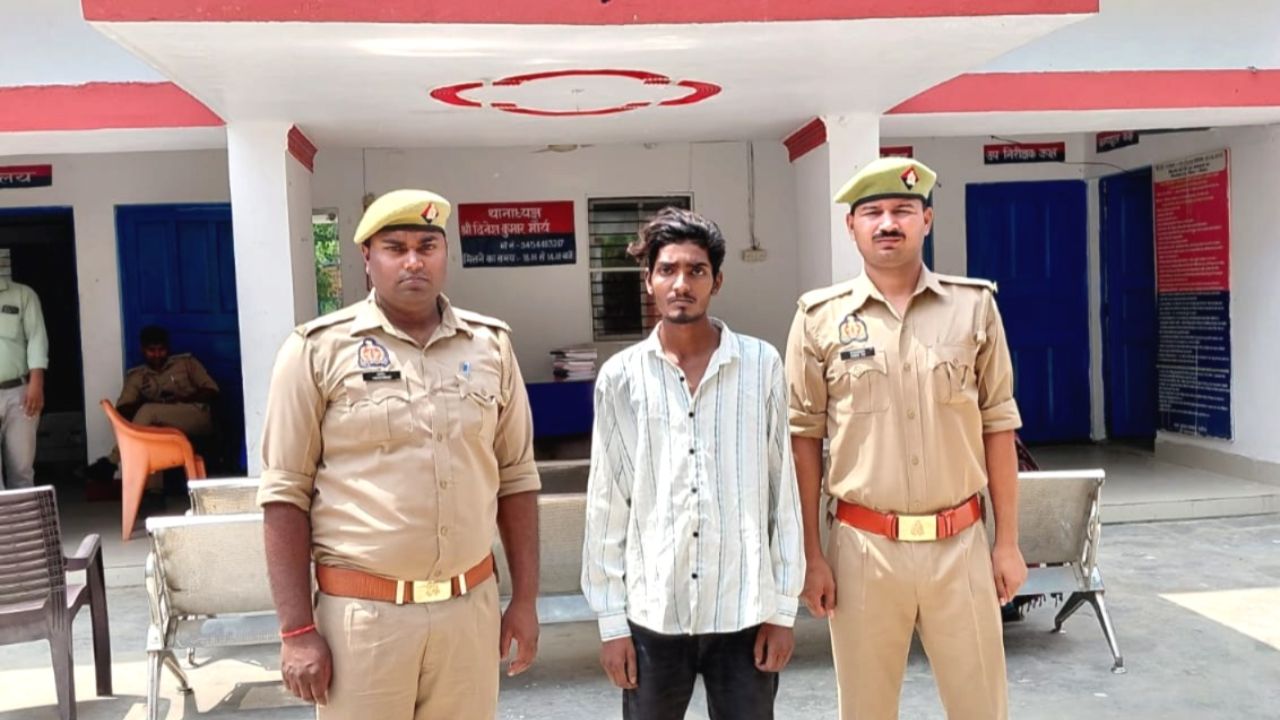 देवरिया पुलिस की बड़ी कार्रवाई, पाक्सो एक्ट में वांछित आरोपी गिरफ्तार