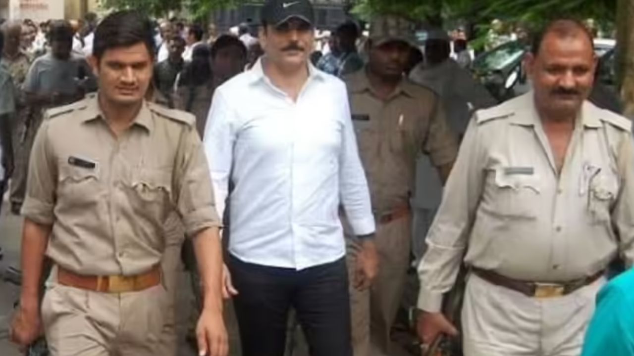 वेस्ट यूपी में अपराध की दुनिया का बड़ा नाम गैंगस्टर उधम सिंह, अब पुलिस ने बढ़ाया इनाम और कसा शिकंजा