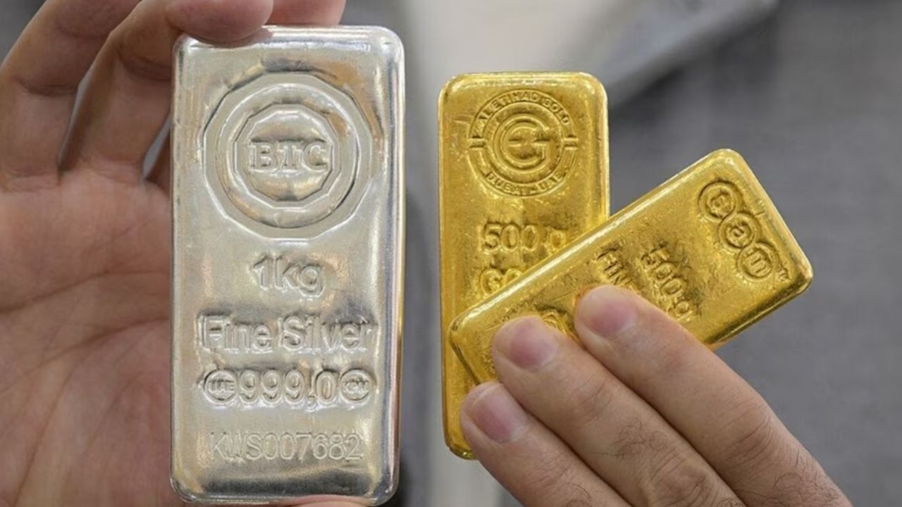 Gold Price: सोने के रेट में बदलाव से बाजार में हलचल, दिल्ली मुंबई समेत कई शहरों में देखने को मिला अलग ट्रेंड