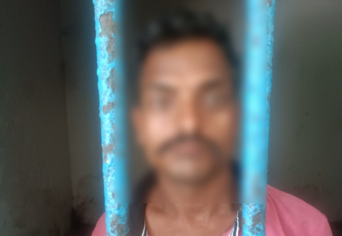 घरेलू विवाद में शख्स ने ऑटो चालक पर किया जानलेवा हमला, पत्नी को भी नहीं बख्शा