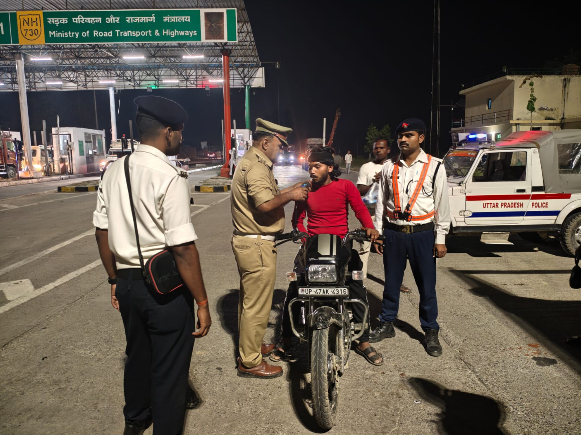 बलरामपुर पुलिस ने एक दिन में 58 हजार वाहनों के काटे चालान