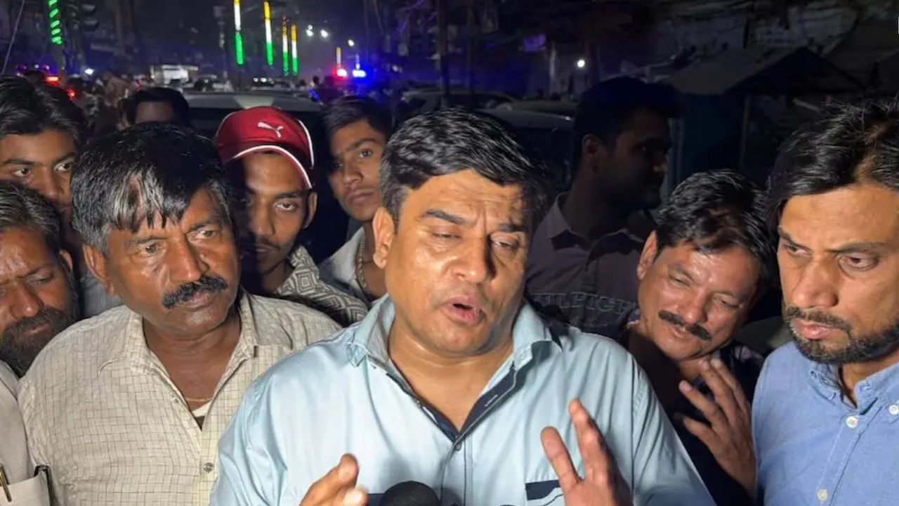 पूर्व विधायक इरफान सोलंकी फिर विवादों में, बकरा मंडी पदाधिकारी ने लगाया रंगदारी और लूट का आरोप