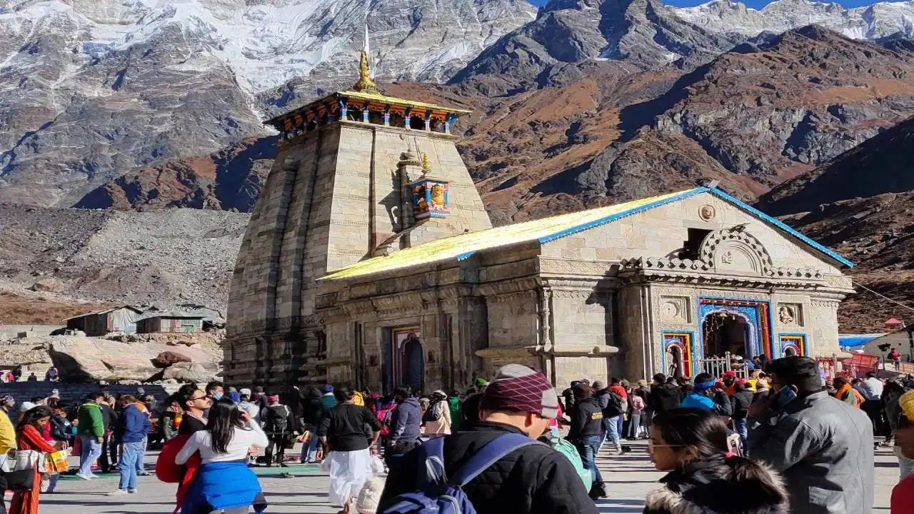 केदारनाथ में VIP दर्शन के बदले नियम: अब इतने रुपये की पर्ची, मंदिर समिति ने जारी की नई SOP