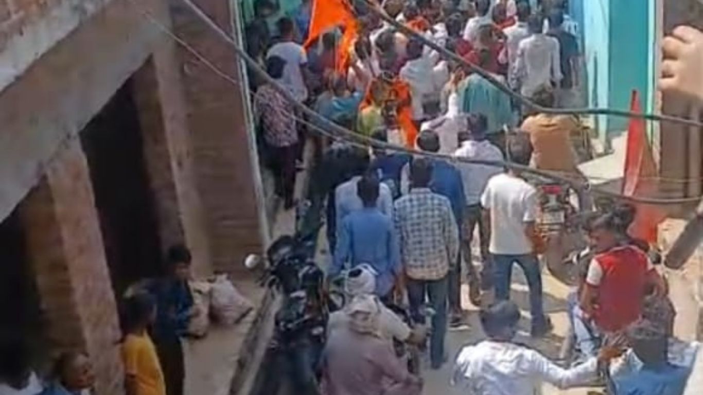 Mainpuri Stone Pelting: प्रतिमा पर पथराव की चर्चा से सुलगा मैनपुरी; पुलिस जांच में हुआ ये बड़ा खुलासा