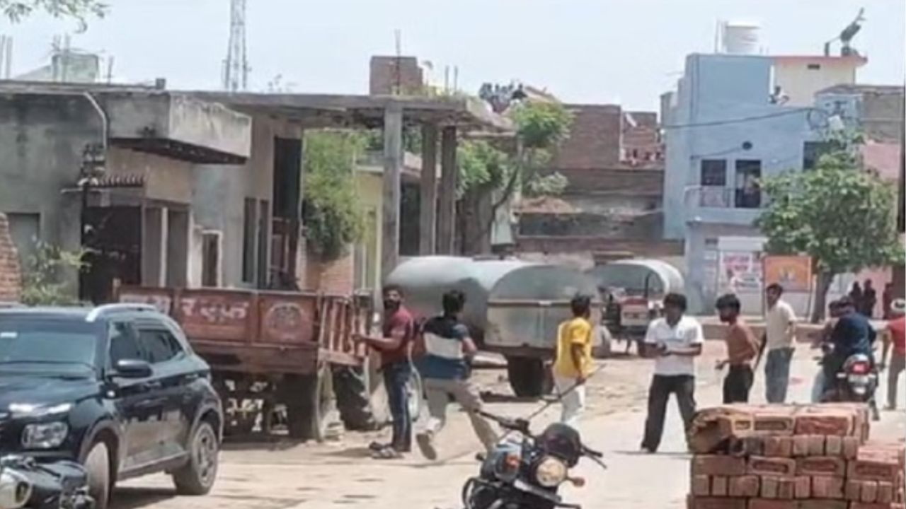 मथुरा में परिक्रमा मार्ग पर खूनी बवाल: भंडारे को लेकर दो पक्षों में ताबड़तोड़ फायरिंग, श्रद्धालुओं में भगदड़