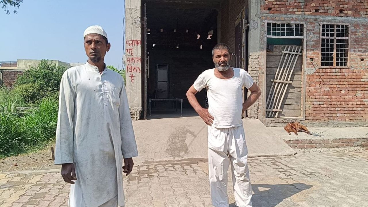 गांव में दीवारों पर ‘मकान बिकाऊ है’ लिखकर पलायन का ऐलान, मुजफ्फरनगर में मचा हड़कंप