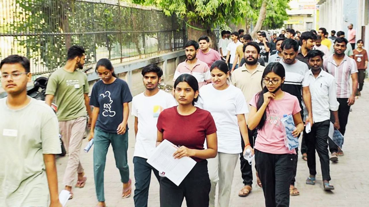 NEET Exam रद्द होने के बाद अब उन 22 लाख छात्रों का क्या होगा?