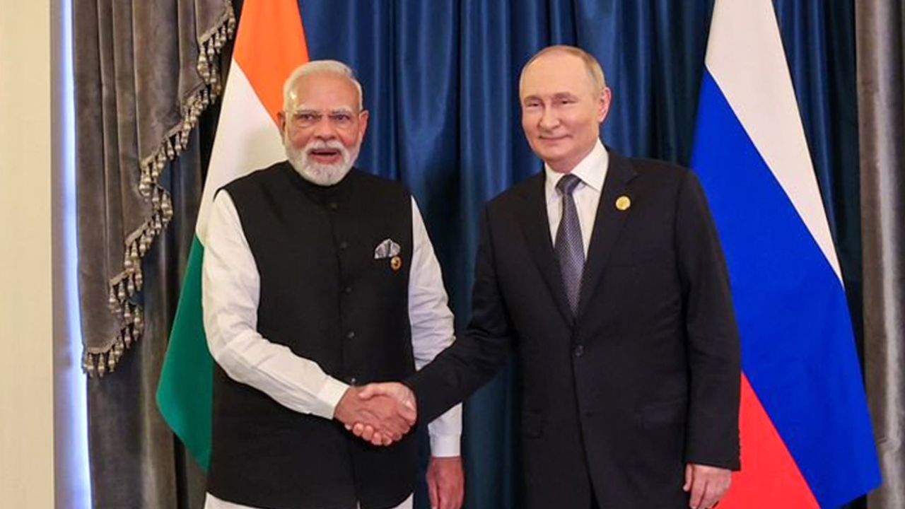 यूपी में आंधी रूस तक, पुतिन ने मोदी को भेजवाया ये संदेश