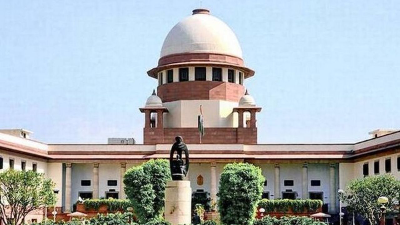 ट्विशा शर्मा केस में सुप्रीम कोर्ट सख्त: मीडिया ट्रायल पर रोक, सॉलिसिटर जनरल बोले- ‘तलाक बेहतर था’