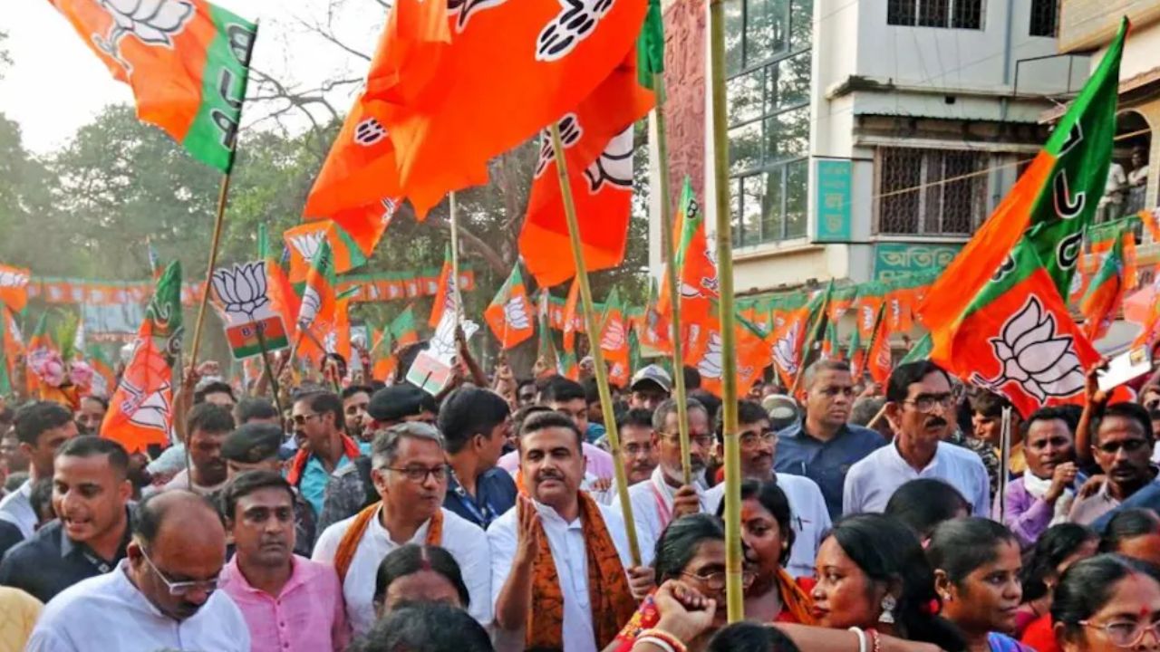 बंगाल में नई सरकार के शपथ ग्रहण में गुरुदेव रवींद्रनाथ का फैक्टर करेगा काम