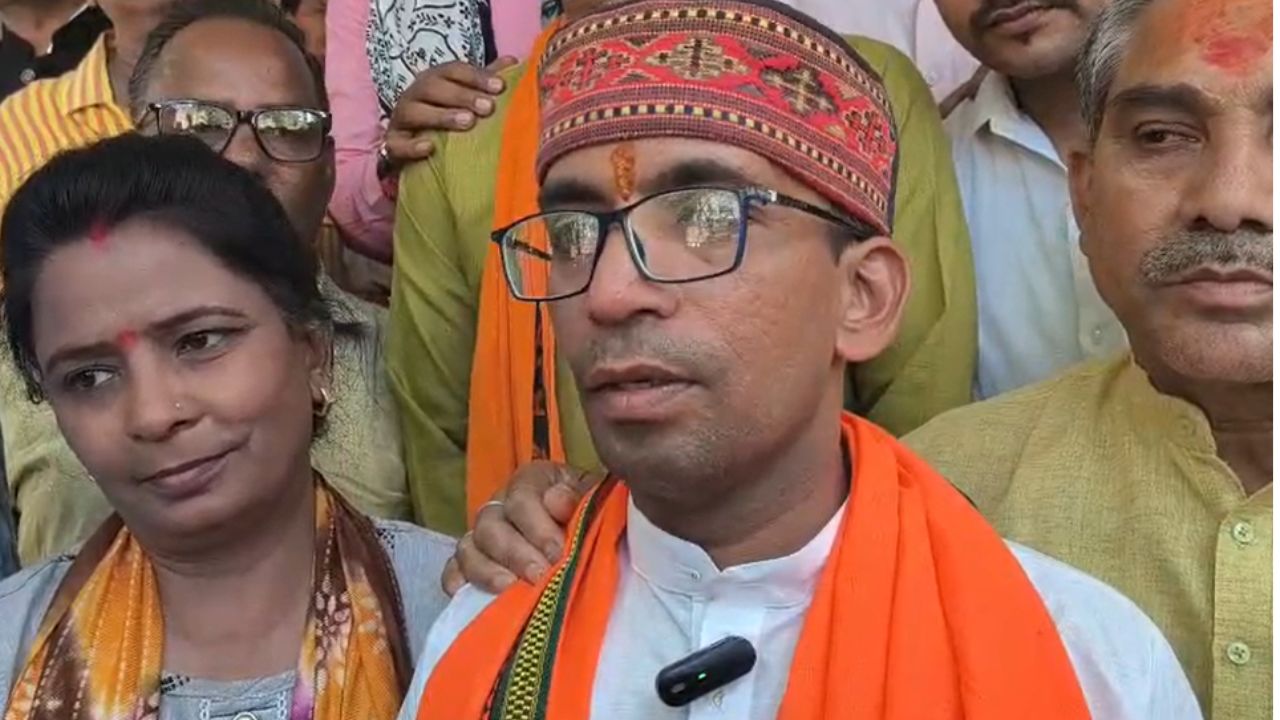 मिर्जापुर नगर पालिका उपचुनाव में नितिन केसरवानी की जीत, कांटे की टक्कर में मारी बाजी