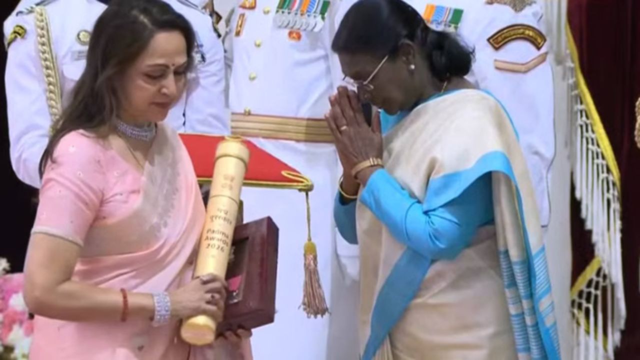 राष्ट्रपति भवन में पद्म पुरस्कारों का भव्य आयोजन, हेमा मालिनी ने ग्रहण किया धर्मेंद्र का मरणोपरांत पद्म विभूषण