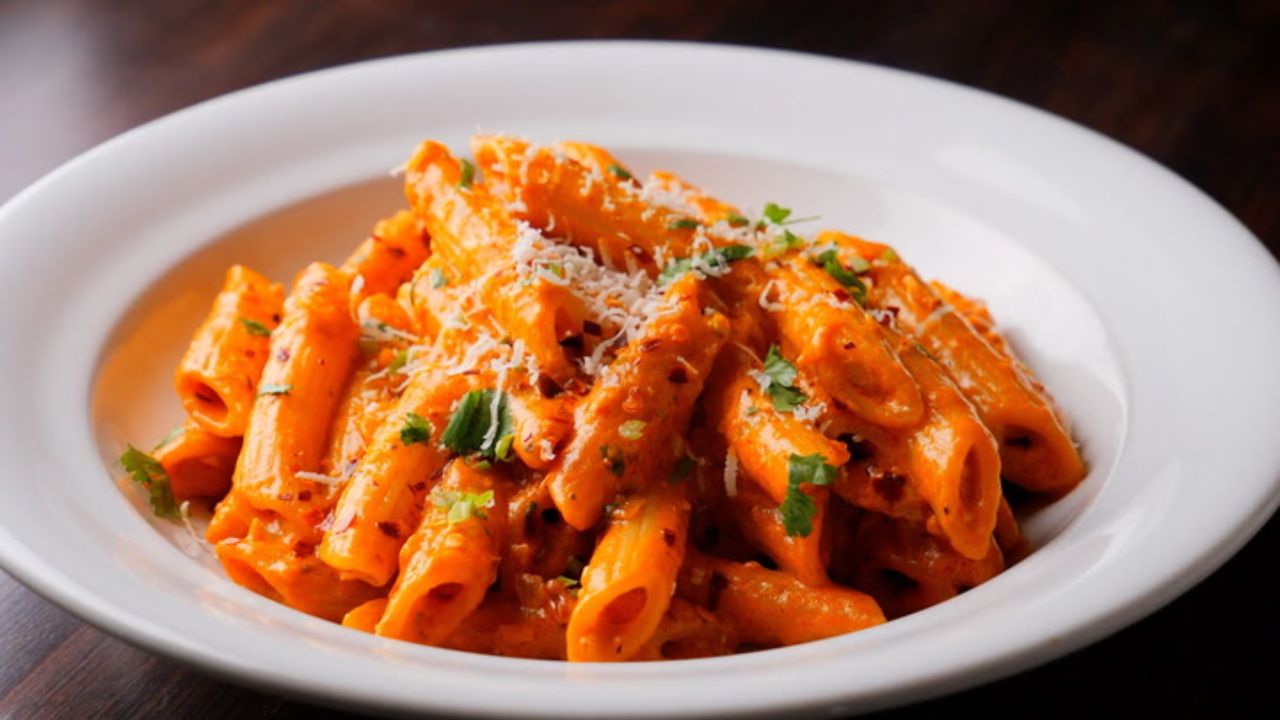 Pasta Recipe: पास्ता बनाते समय भूलकर भी न करें ये गलतियां, तभी मिलेगा रेस्टोरेंट जैसा असली स्वाद