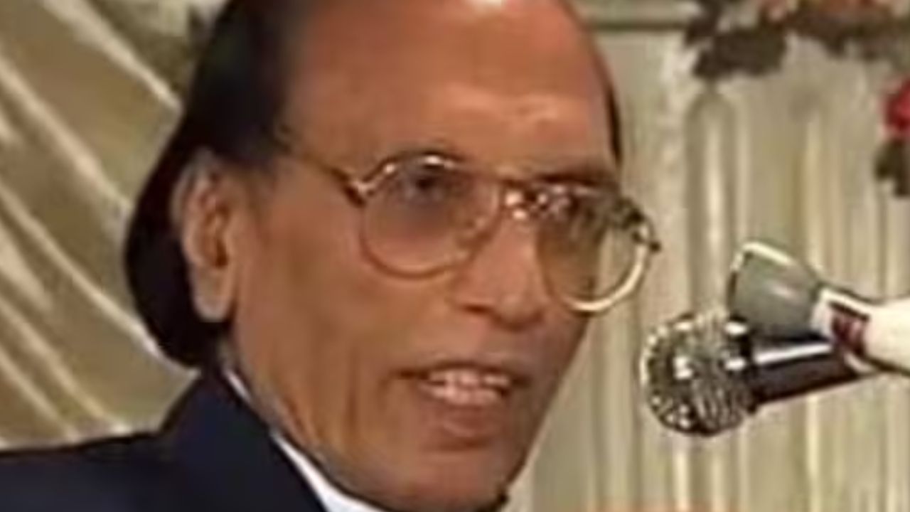 मशहूर शायर बशीर बद्र ने 91 साल में दुनिया को कहा अलविदा