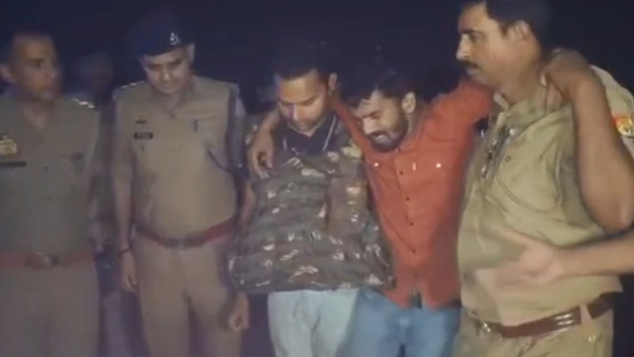 चंदौली में हिस्ट्रीशीटर ने पुलिस टीम पर चलाई गोली, जानें फिर कैसे हुआ उसका खेल खत्म?