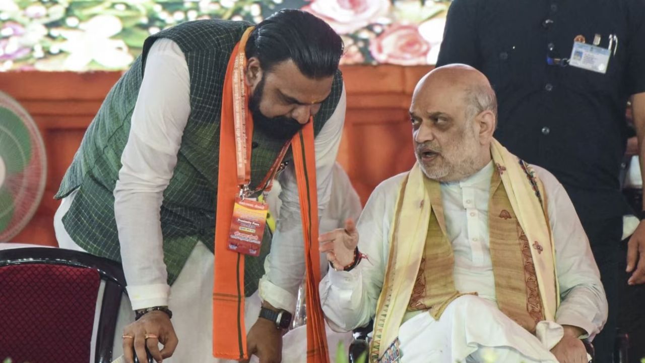 बिहार मंत्रिमंडल के विस्तार की चर्चाएं तेज: कौन बनेगा मंत्री? दिल्ली में अमित शाह संग CM सम्राट चौधरी ने की बैठक