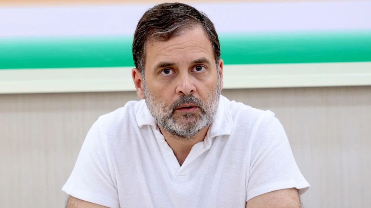 राहुल गांधी का पीएम पर वार, मोदी की अपीलें देश की आर्थिक नाकामी के सबूत