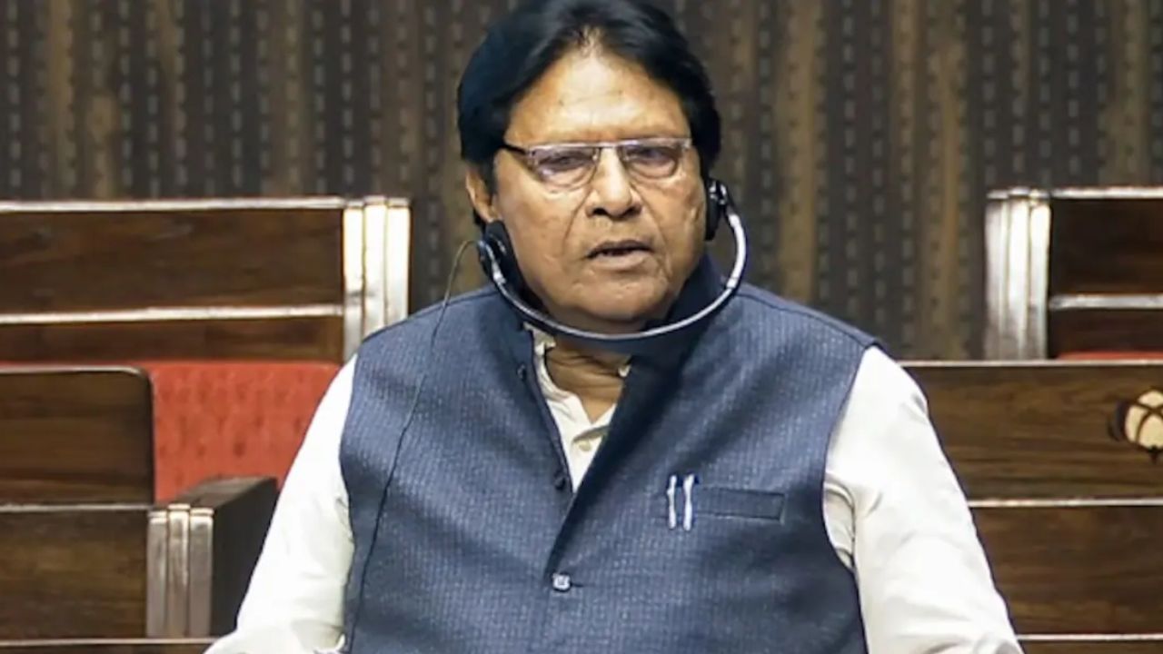 SP MP Ramjilal Suman Death Threat: गाली भरे मैसेज भेजकर जान से मारने की धमकी, आगरा में FIR दर्ज